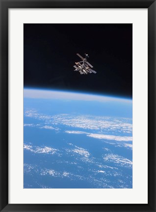 Framed Russia&#39;s Mir Space Station Print