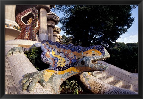 Framed Lizard Mosaic in Parc Guell, Barcelona, Spain Print