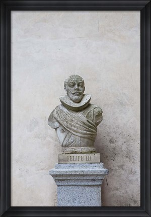 Framed Bust of Spanish King Philip III, The Alcazar, Segovia, Spain Print