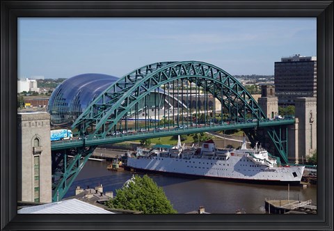 Framed Tyne Bridge and The Sage, Newcastle on Tyne, Tyne and Wear, England Print