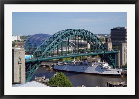 Framed Tyne Bridge and The Sage, Newcastle on Tyne, Tyne and Wear, England Print