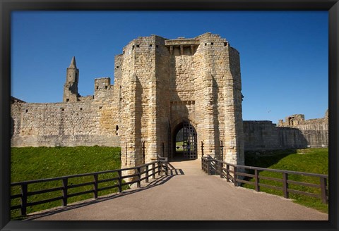 Framed Warkworth Castle, Warkworth, Northumberland, England Print