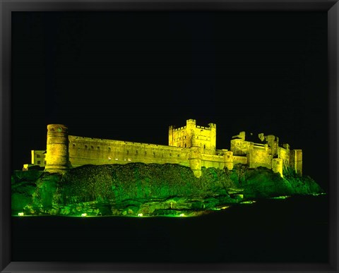 Framed Bamburgh Castle, Northumberland, England Print