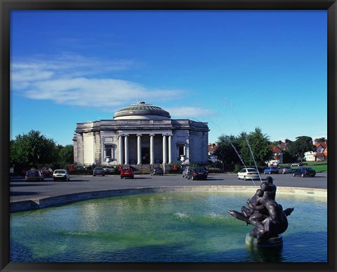 Framed Lady Lever Art Gallery, Port Sunlight Village, Wirral, Merseyside, England Print