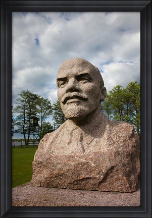 Framed Lithuania, Grutas Park, Statue of Lenin I Print