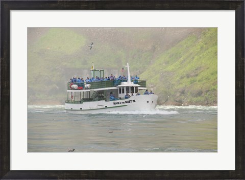 Framed Sightseeing Boat in Niagara Falls Print