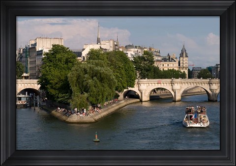 Framed Ile de la Cite, Paris, France Print