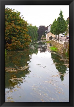 Framed River Serein Flowing Through Chablis in Bourgogne, France Print