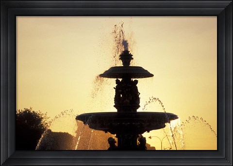 Framed Place de la Concorde, Paris Print