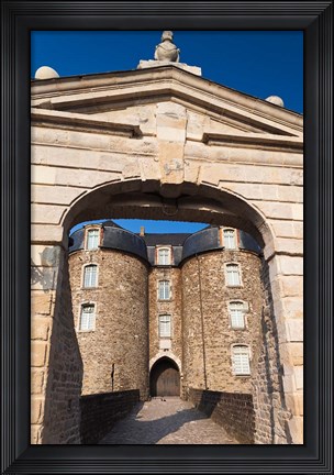 Framed Chateau Musee, Boulogne sur Mer Print
