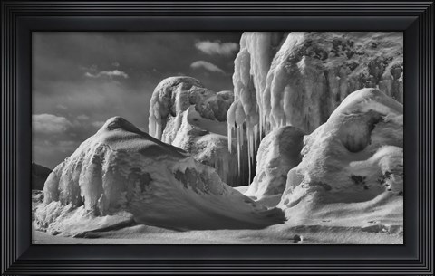 Framed Lake Superior 19 In Ice Print