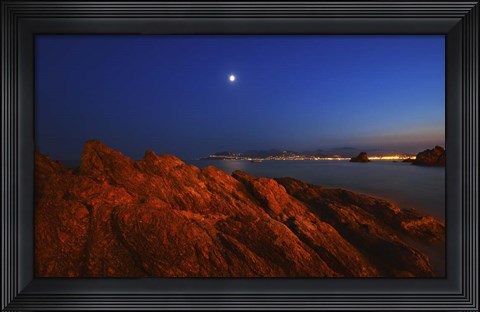 Framed La Bocca Print