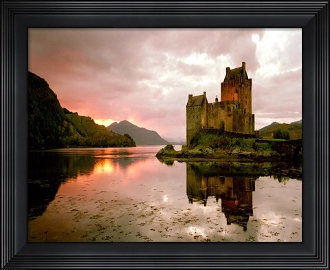 Framed Eilean Donan, Scotland Print