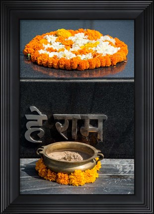 Framed Gandhi Tomb, Raj Ghat, New Delhi, India Print