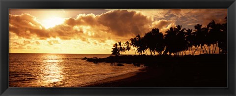 Framed Honomalino Beach, Hawaii Print