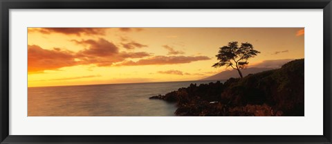 Framed Wailea Point, Maui, Hawaii Print