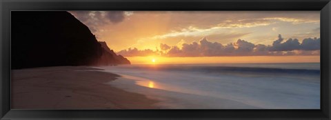 Framed Kalalau Beach Sunset, Hawaii Print