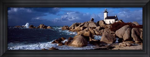 Framed Pontusval Lighthouse, Brignogan, Finistere, Brittany, France Print