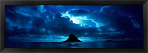 Framed Chinaman&#39;s Hat, Oahu, Hawaii Print