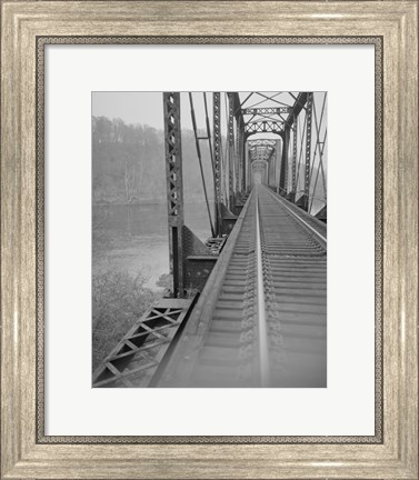 Framed VIEW NORTHEAST SHOWING CONNECTION OF VERTICALS AND BOTTOM CHORD, WEST SPAN. - Joshua Falls Bridge, Spanning James River at CSX R Print