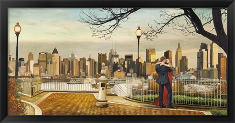 Framed Lovers in New York Print