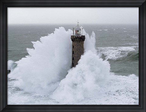 Framed Phare de Kereon Print