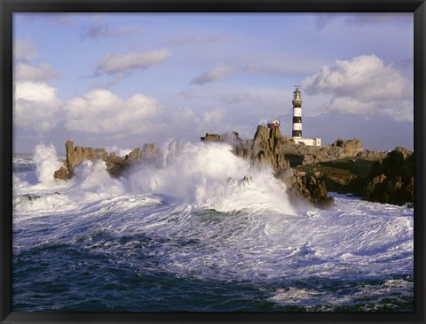 Framed Phare du Creac&#39;h Print