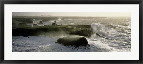 Framed Phare des Poulains lors d&#39; une Tempete Print