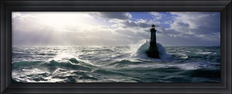 Framed Phare d&#39; Ar-Men, Mer d&#39; iroise Print