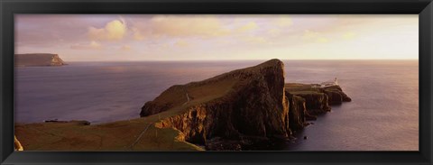 Framed Phare de Neist Point, Ecosse Print