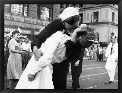 Framed Kissing the War Goodbye in Times Square, 1945 (detail) Print