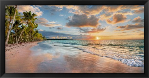 Framed Beach in Maui, Hawaii, at sunset Print