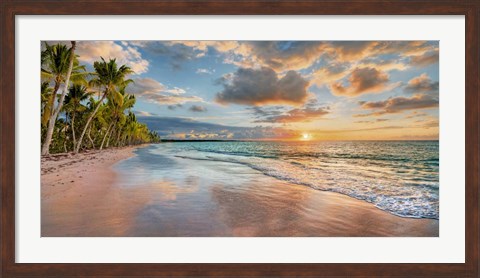 Framed Beach in Maui, Hawaii, at sunset Print