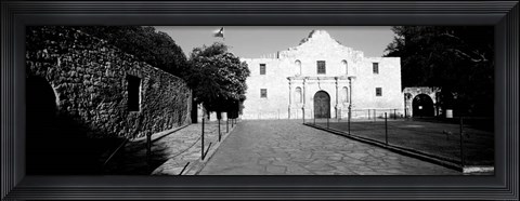 Framed Alamo, San Antonio, Texas (black &amp; white) Print