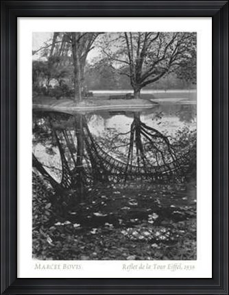 Framed Reflet de la Tour Eiffel, 1939 Print