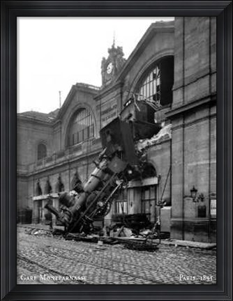 Framed Gare Montparnasse Print
