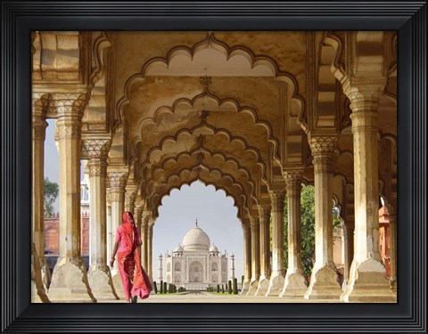 Framed Woman in traditional Sari walking towards Taj Mahal Print