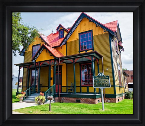 Framed Exterior of Tennessee Williams&#39; Birthplace, Columbus, Mississippi Print