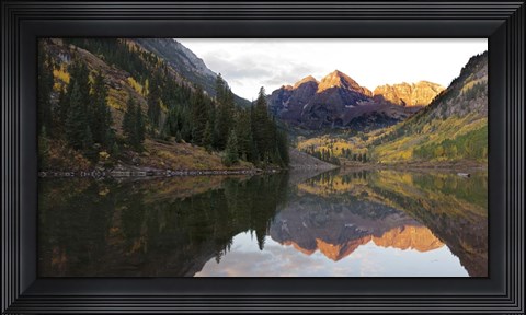 Framed Elk Mountains &amp; Maroon Bells Lake, Colorado Print