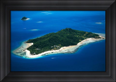 Framed Castaway Island Resort, Mamanuca Islands, Fiji Print