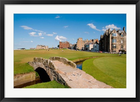 Framed Golfing the Swilcan Bridge on the 18th Hole, St Andrews Golf Course, Scotland Print