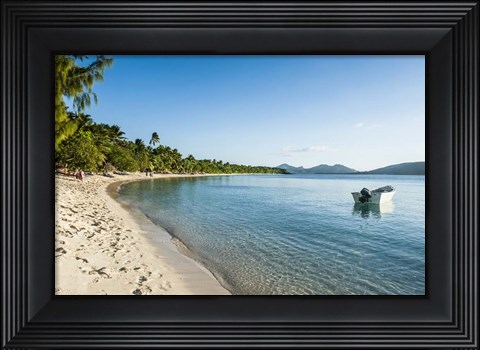 Framed White sand beach, Oarsman Bay, Yasawa, Fiji, South Pacific Print