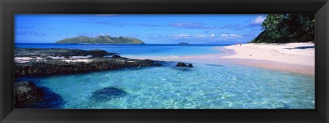 Framed Island in the sea, Veidomoni Beach, Fiji Print