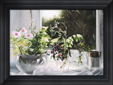 Framed Bacche Blu e Fiori di Vetro Print