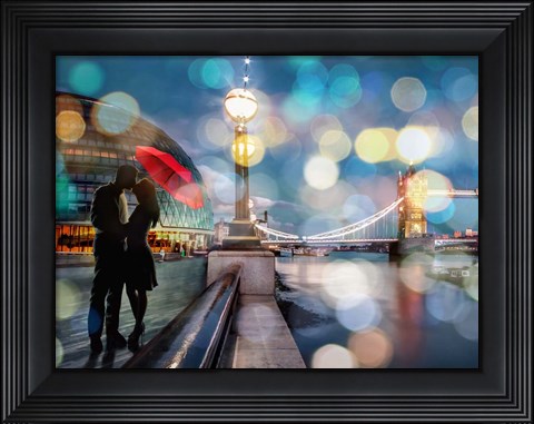 Framed Kissing in London (detail) Print