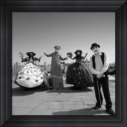 Framed Bienvenido A Venecia Print