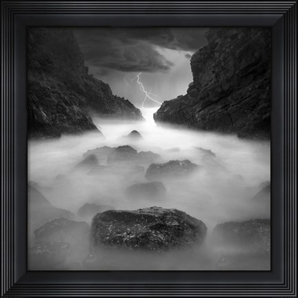 Framed Tormenta En Ixtapa Print