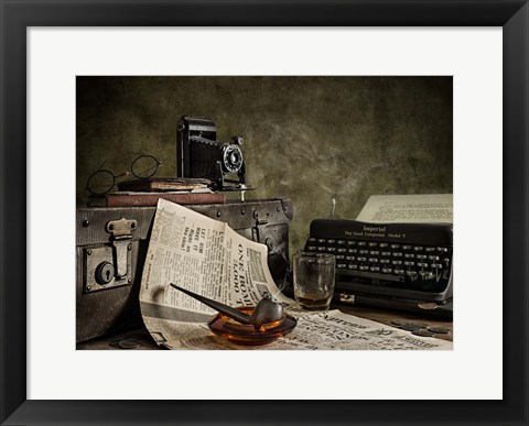 Framed Jonnie Walker War Correspondent Print