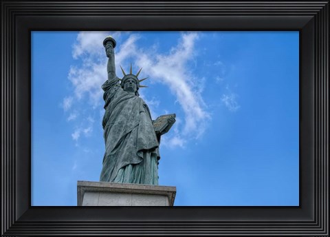 Framed Statue Of Liberty Paris I Print