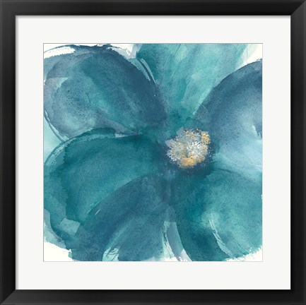 Framed Bloom Beauty I Print